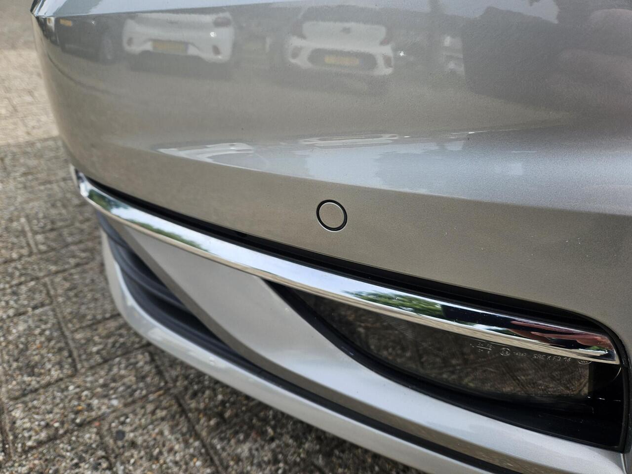 Volkswagen GOLF Variant 1.5 TSI Highline DIGIDASH / Airco clima/ Navigatie/ Cruise/ Camera/ PDC/ Apple carplay/ LED/ LMV