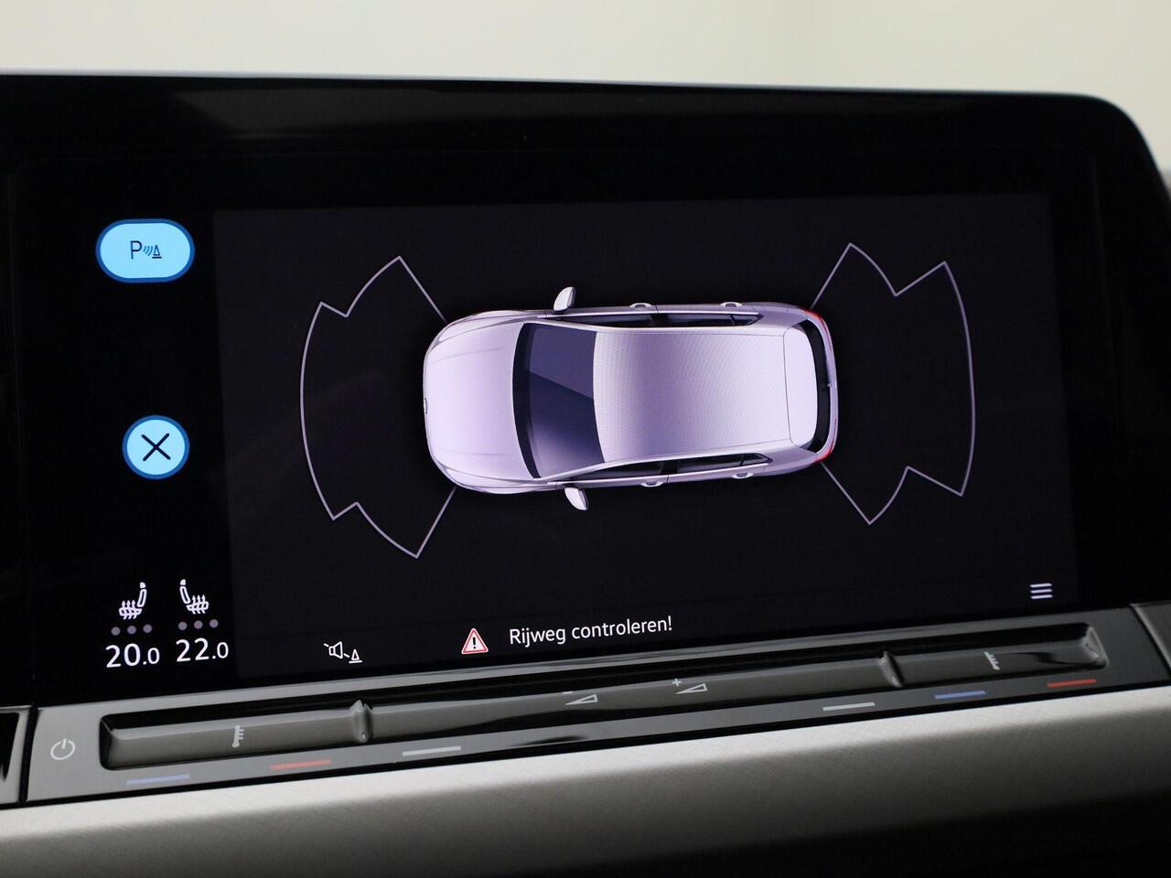 Volkswagen GOLF 1.0TSI/110PK Life · Panoramadak · Navigatie · Apple/Android Car Play · Garantie t/m 08-02-2029 of 100000km