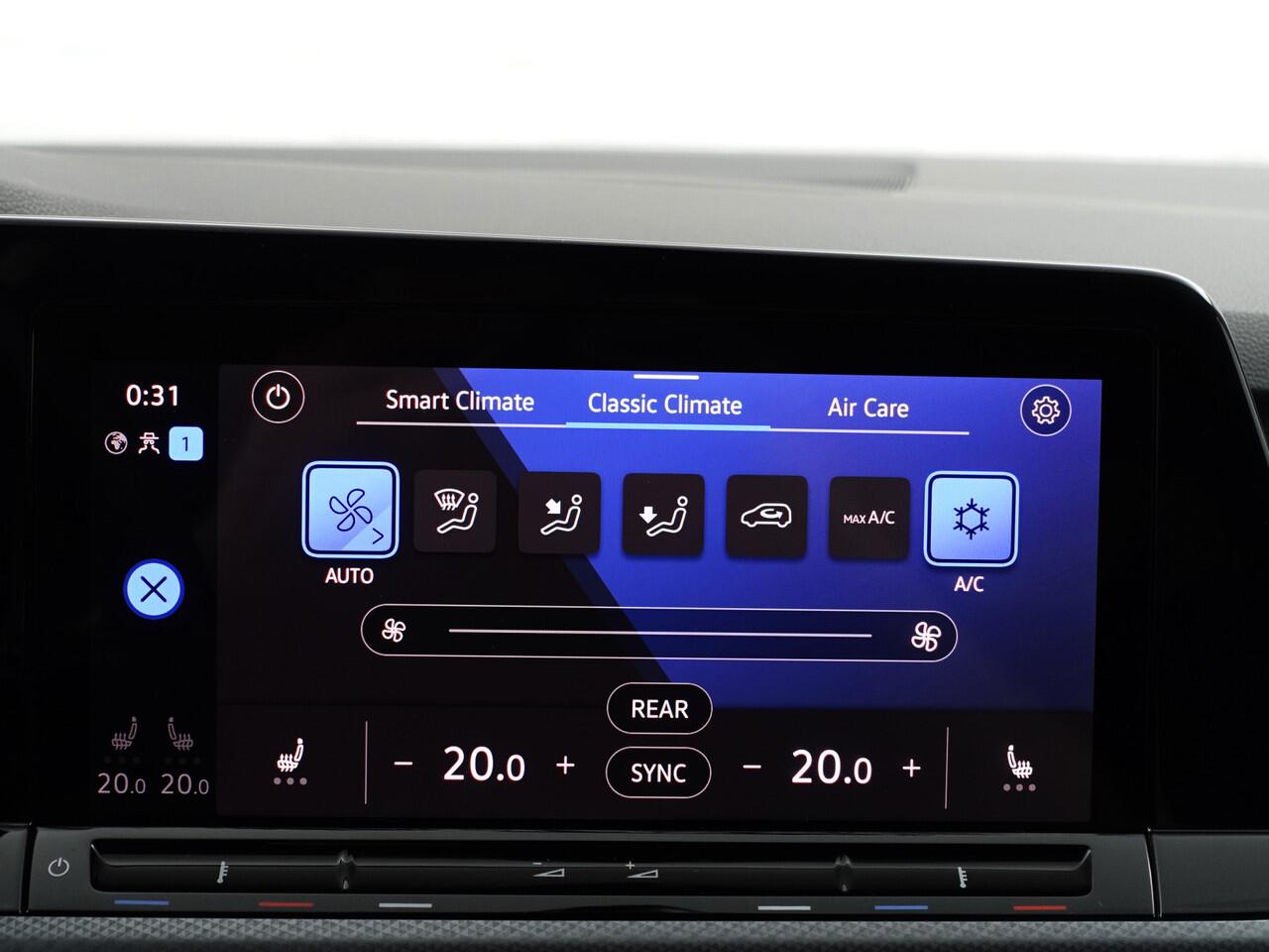 Volkswagen GOLF 1.5 TSI 24dkm, Sfeerverlichting, CarPlay, Android Auto, Keyless, Dynamic Select, IQ Led, Privacy Glass