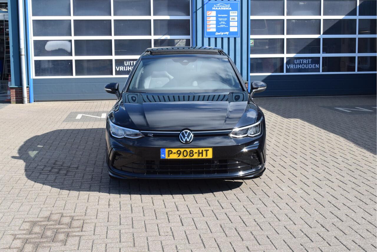 Volkswagen GOLF 1.5 eTSI R-Line Business+ Panoramadak Automaat