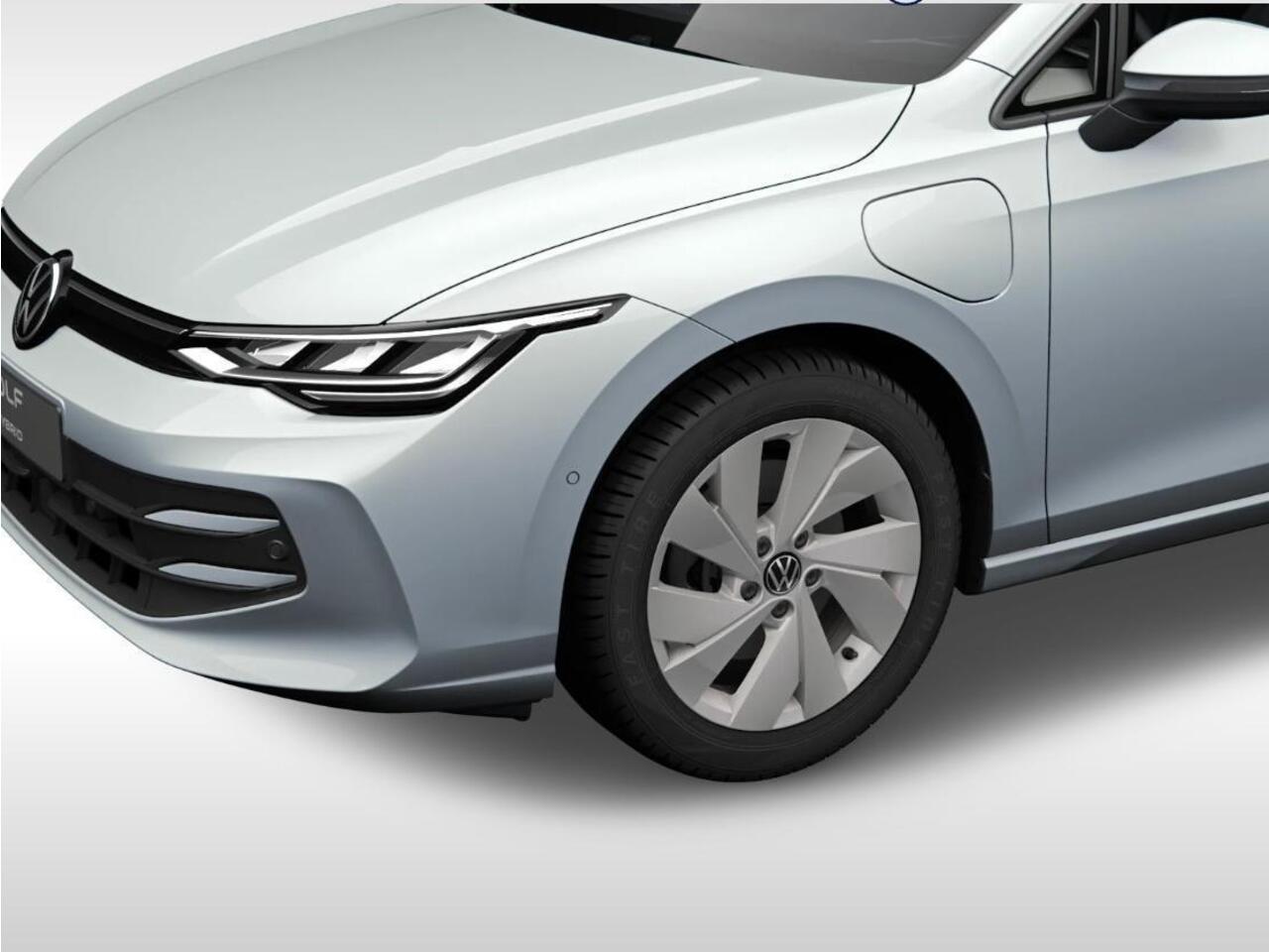 Volkswagen GOLF Life Edition 1.5 eHybrid 204 pk 6 versn. DSG · Multimedia pakket ·