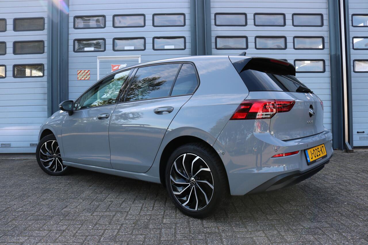 Volkswagen GOLF 1.5 TSI Life Business Xenon Virtuel cockpit Sportzetels Camera Led Bj:2020
