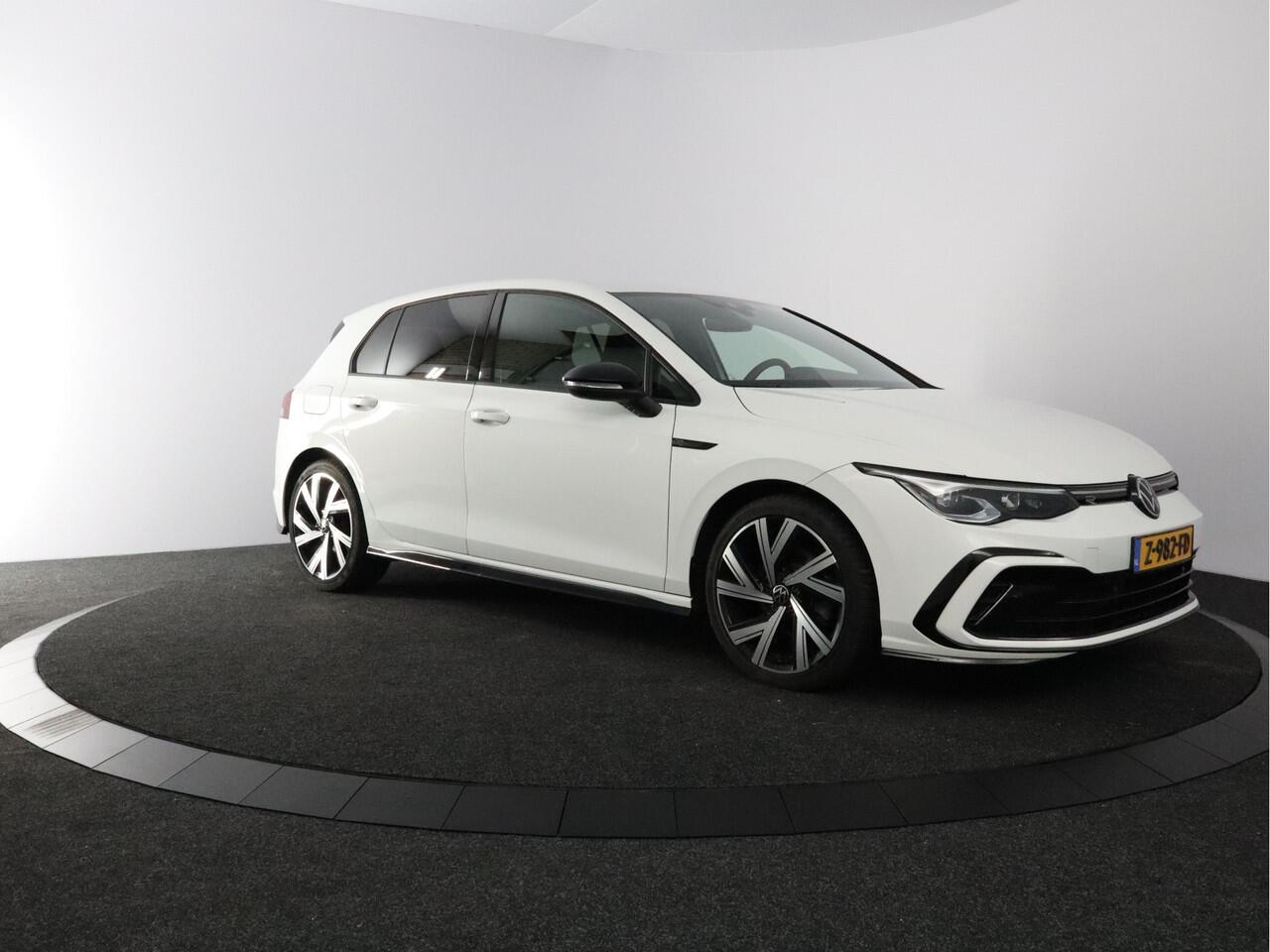 Volkswagen GOLF 1.5 eTSI R-Line | Automaat