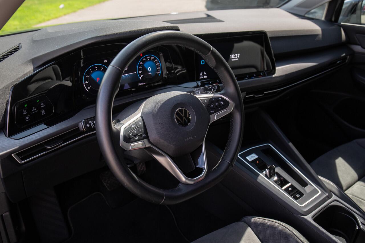 Volkswagen GOLF 1.5 eTSI Style , Adaptive cruise, Stuur/stoelverwarming, Carplay,