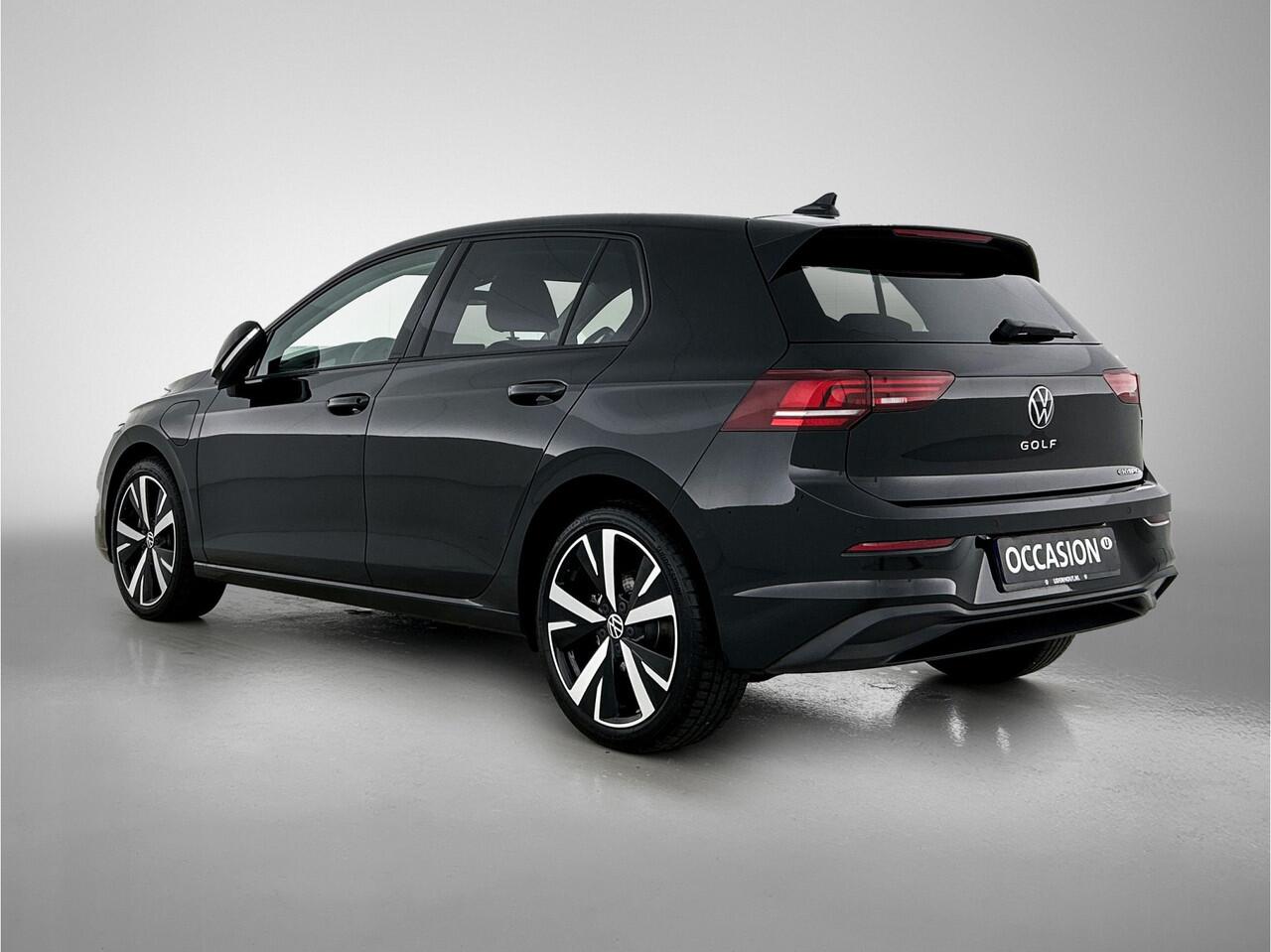 Volkswagen GOLF 1.5 eHybrid 204pk Life Edition DSG / Navigatie / Stoel+Stuurverwarming / Camera / Trekhaak