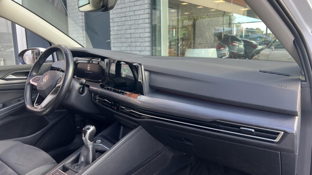 Volkswagen GOLF 1.5 TSI Style | Pano | Head-Up | Camera