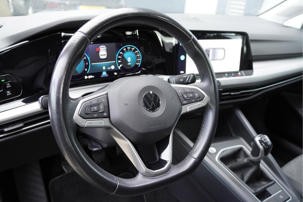Volkswagen GOLF 1.0 TSI Life BJ2021 Lmv 16" | Led V+A | Pdc | Navi | App-Connect | Dashboard verlichting | Virtual cockpit | Climate control | Cruise control | Getint glas