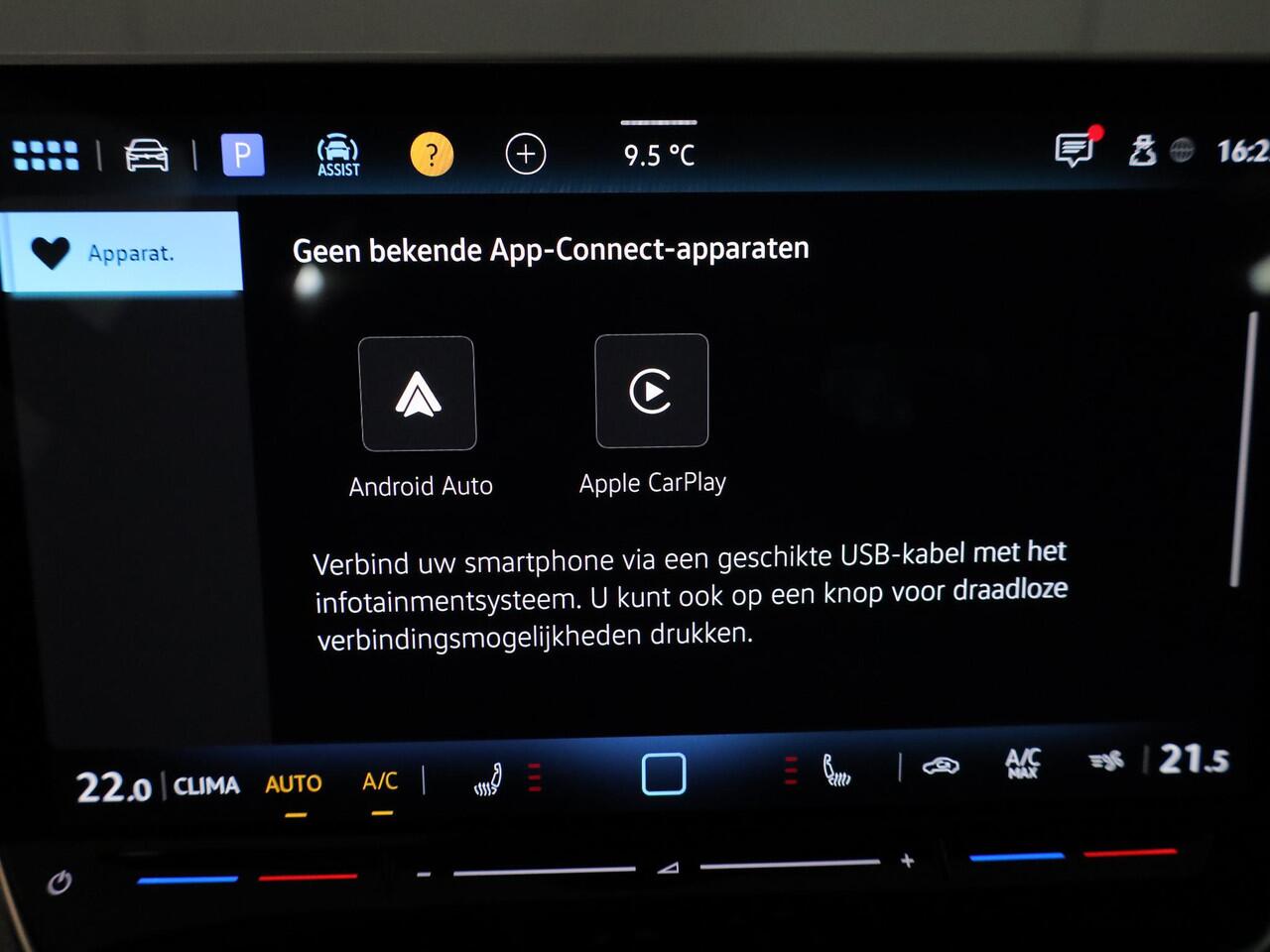 Volkswagen GOLF 1.5 TSI Life Goal 116 pk | Verlengde garantie | Navigatie via App| Panoramadak | Parkeersensoren | Autom. airco (3 zones) | Stoelverwarming |