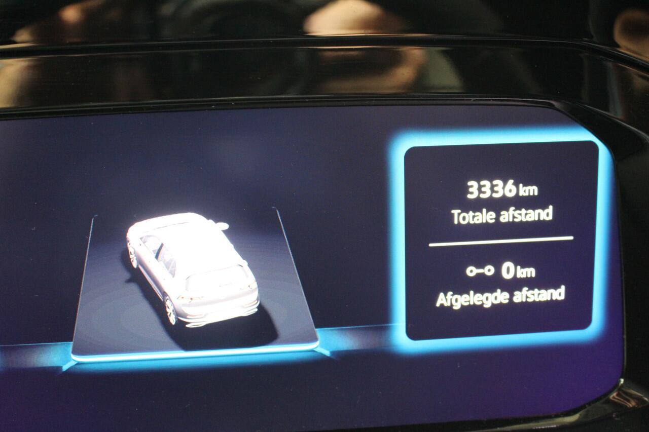 Volkswagen GOLF 1.5 TSI Goal Navigatie | 16"Velgen | Dodehoek assistent | Stoelverwarming | Led verlichting