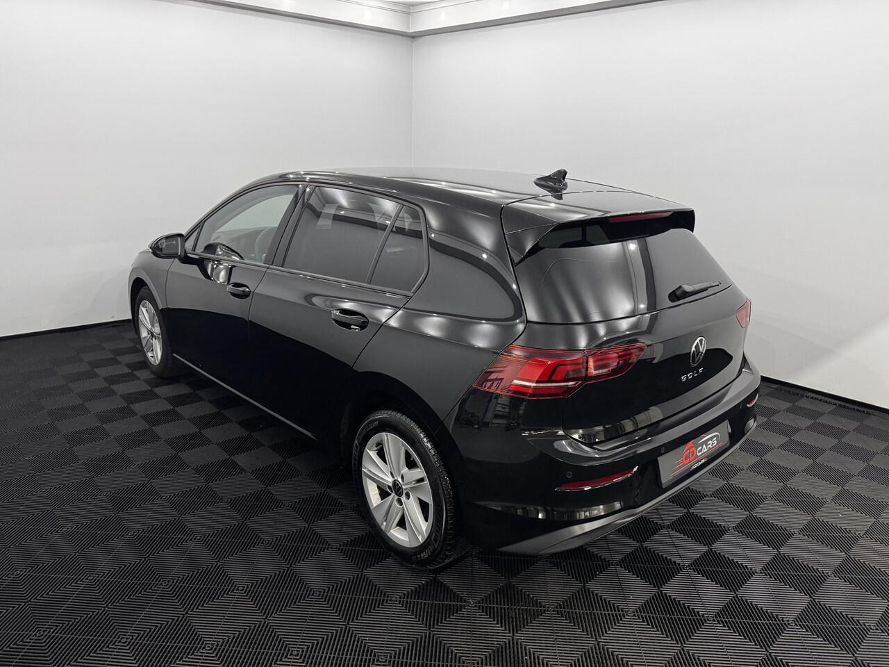 Volkswagen GOLF 1.5 TSI Life Edition Clima, Apple carplay, Parkeersensoren, Stoelverwarming, Sfeerverlichting, Led, Keyless start, 2 jaar garantie