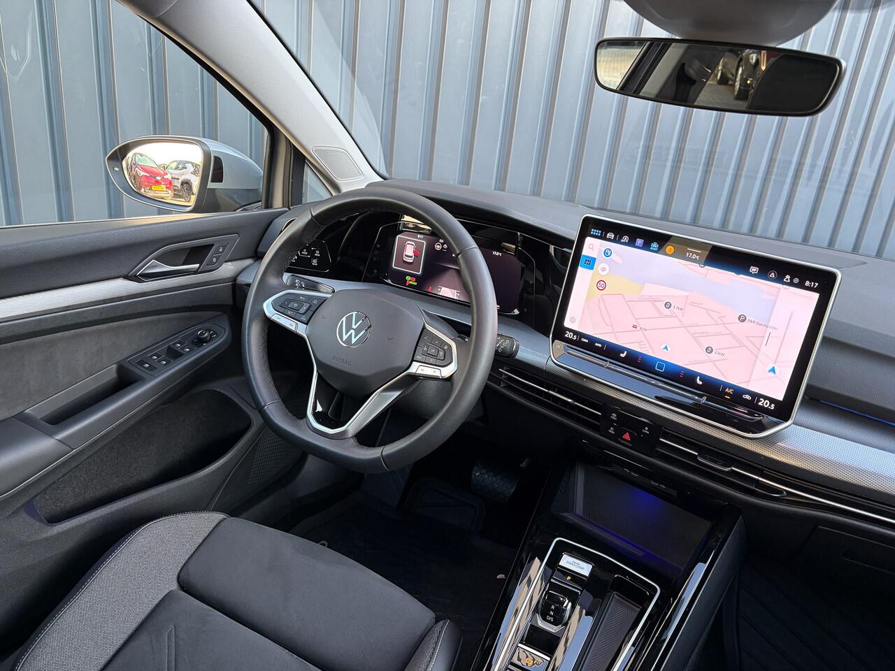 Volkswagen GOLF 1.5 eTSI 150Pk 50 Edition | 360 Camera | Stoelgeheugen | IQ Light | Prijs Rijklaar!!