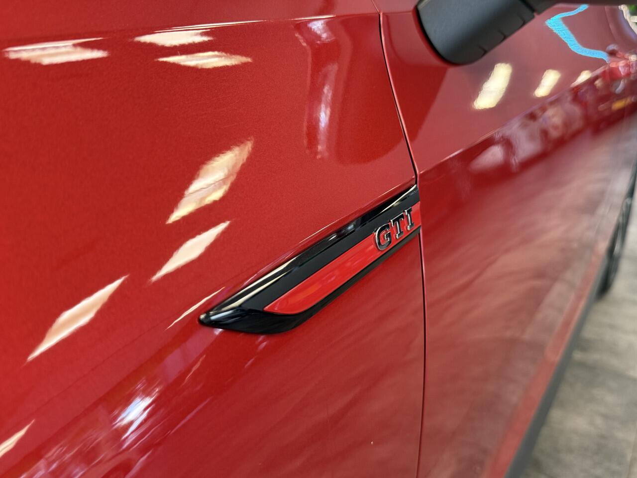 Volkswagen GOLF 2.0 TSI GTI Parkeerassistent Keyless Go/Start HUD