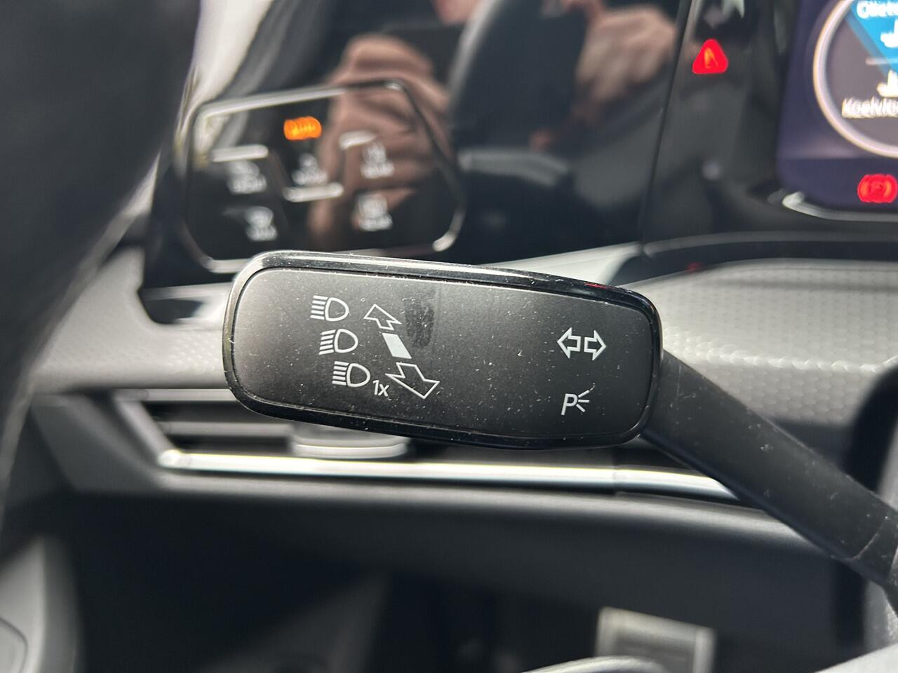 Volkswagen GOLF 1.4 eHybrid GTE // VIRTUAL COCKPIT // NAVI+CARPLAY // PDC V+A // FULL LED // CLIMA //