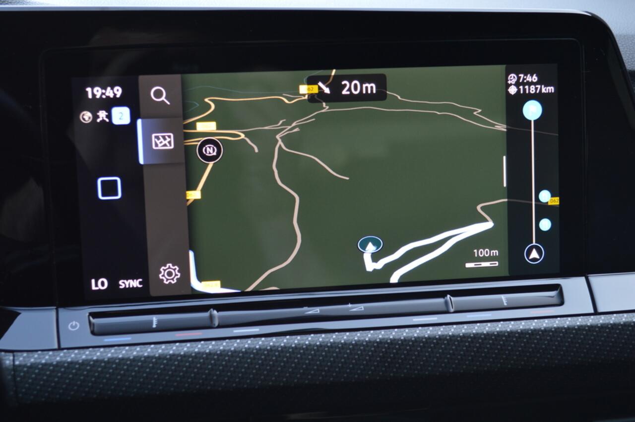 Volkswagen GOLF 1.5 eTSI R-Line DSG Led Panorama Virtual Sfeer Camera Harman/Kardon Pdc