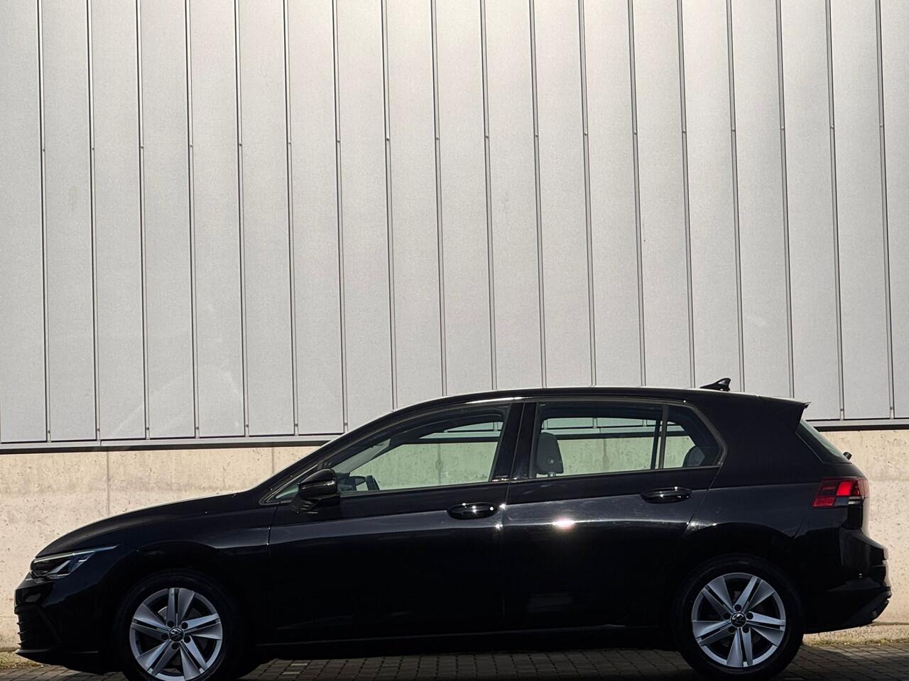 Volkswagen GOLF 1.0 eTSI Automaat Life Apple-Carplay *NL-AUTO*