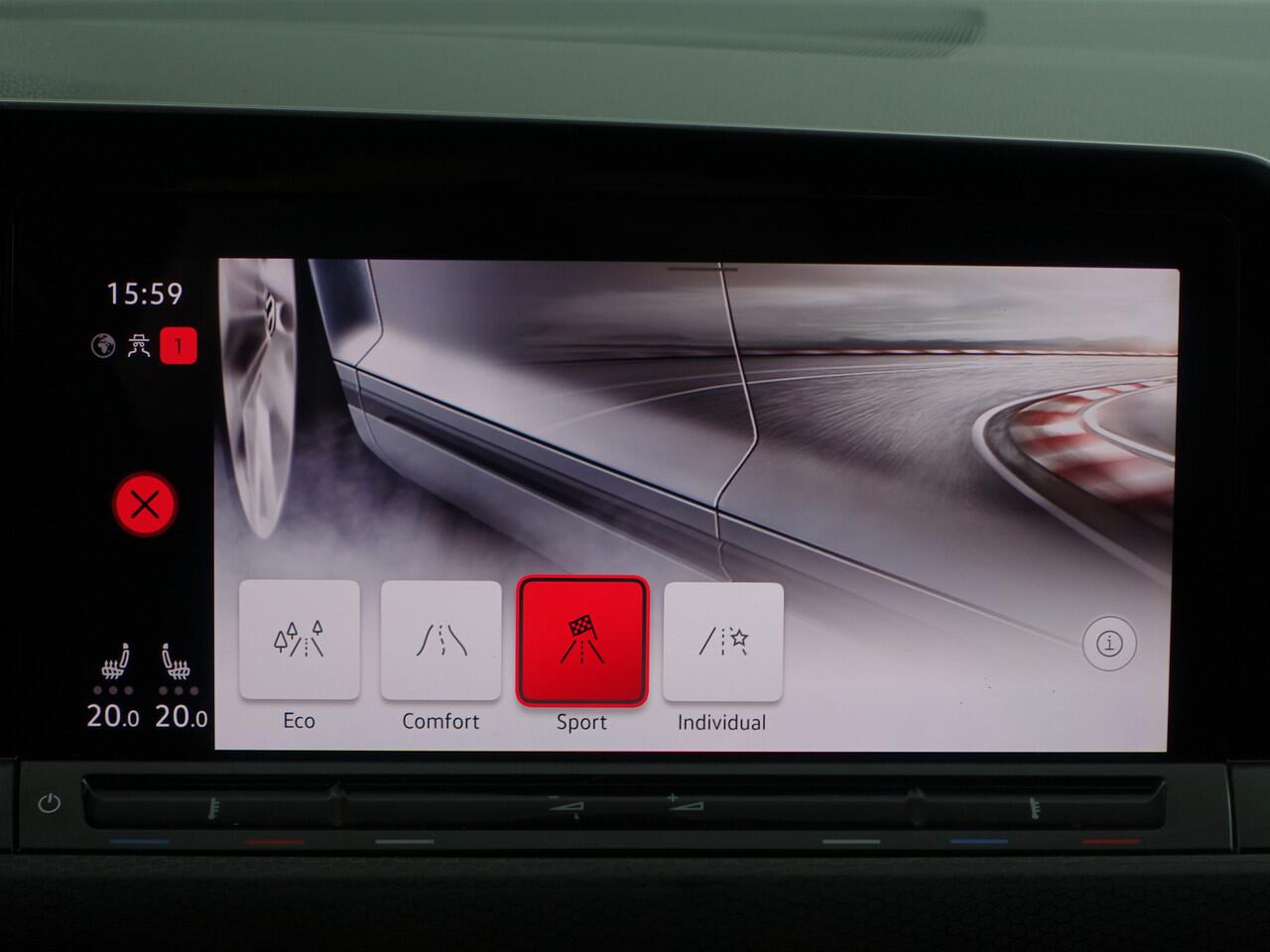 Volkswagen GOLF 2.0 TSI GTI Aut- Panoramadak, Harman Kardon, Head Up, Stuur/Stoelverwarming, Sfeerverlichting