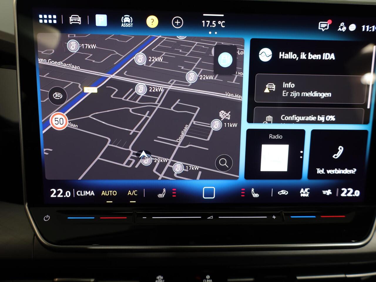 Volkswagen GOLF 1.5 eTSI Life Edition 150 PK DSG | Verlengde garantie | Panorama dak | Velours bekleding | Head up Display | Stoel- en stuurverwarming |