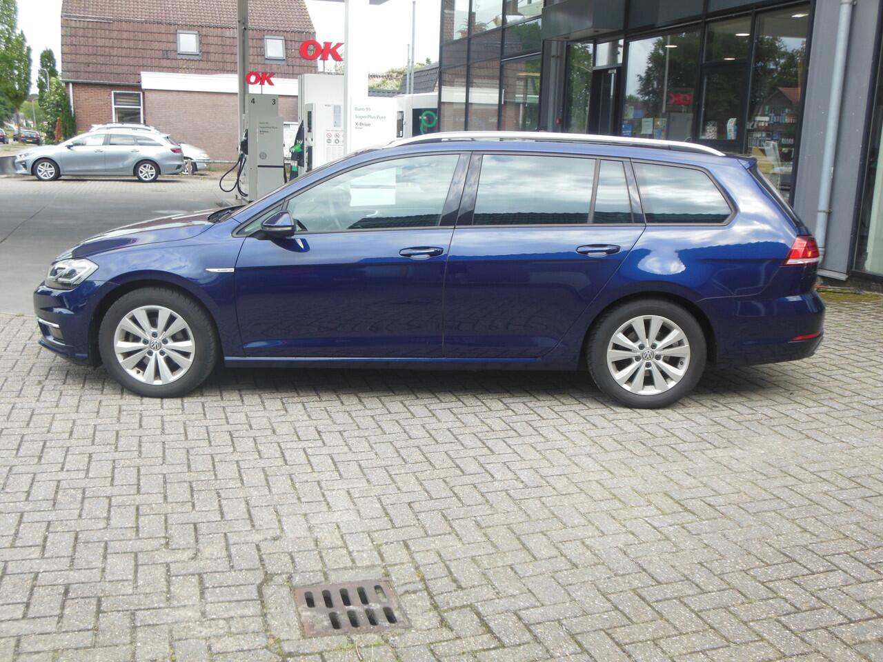 Volkswagen GOLF Variant 1.5 TSI Comfortline Business Staat in De Krim