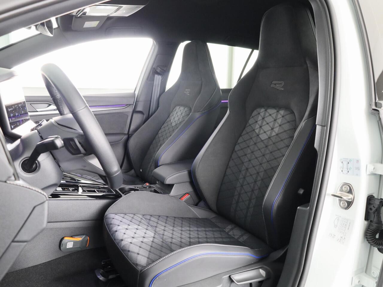 Volkswagen GOLF variant R-Line Edition 1.5 eTSI 85 kW/116 pk Variant DSG | Private lease vanaf ¤ 739,- pm |Matrix koplampen | 18 "LM velgen | Assistentie pakket |