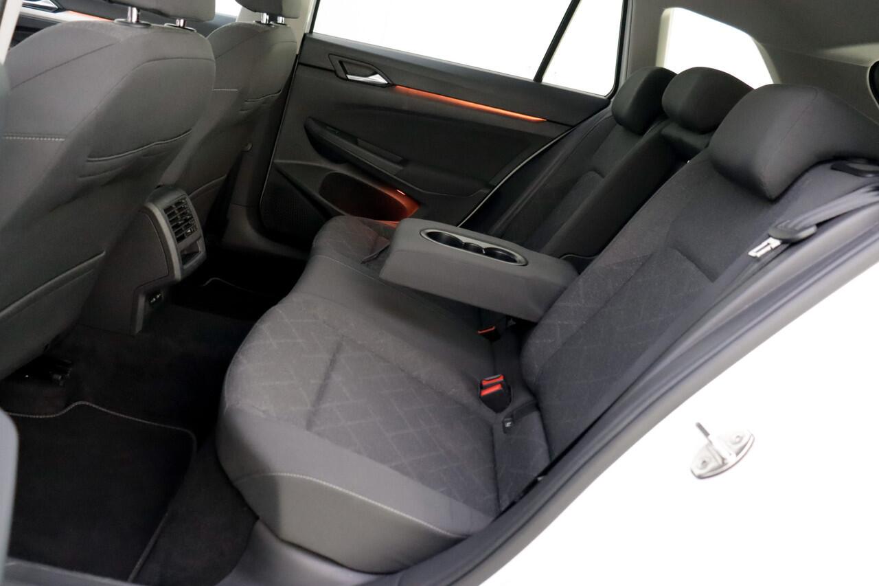 Volkswagen GOLF Variant 1.0TSI LIFE LED | CAMERA | STUUR+STOELVERW | CARPLAY | ACC | DAB | CLIMA | TREKHAAK | PDC V+A | LMV