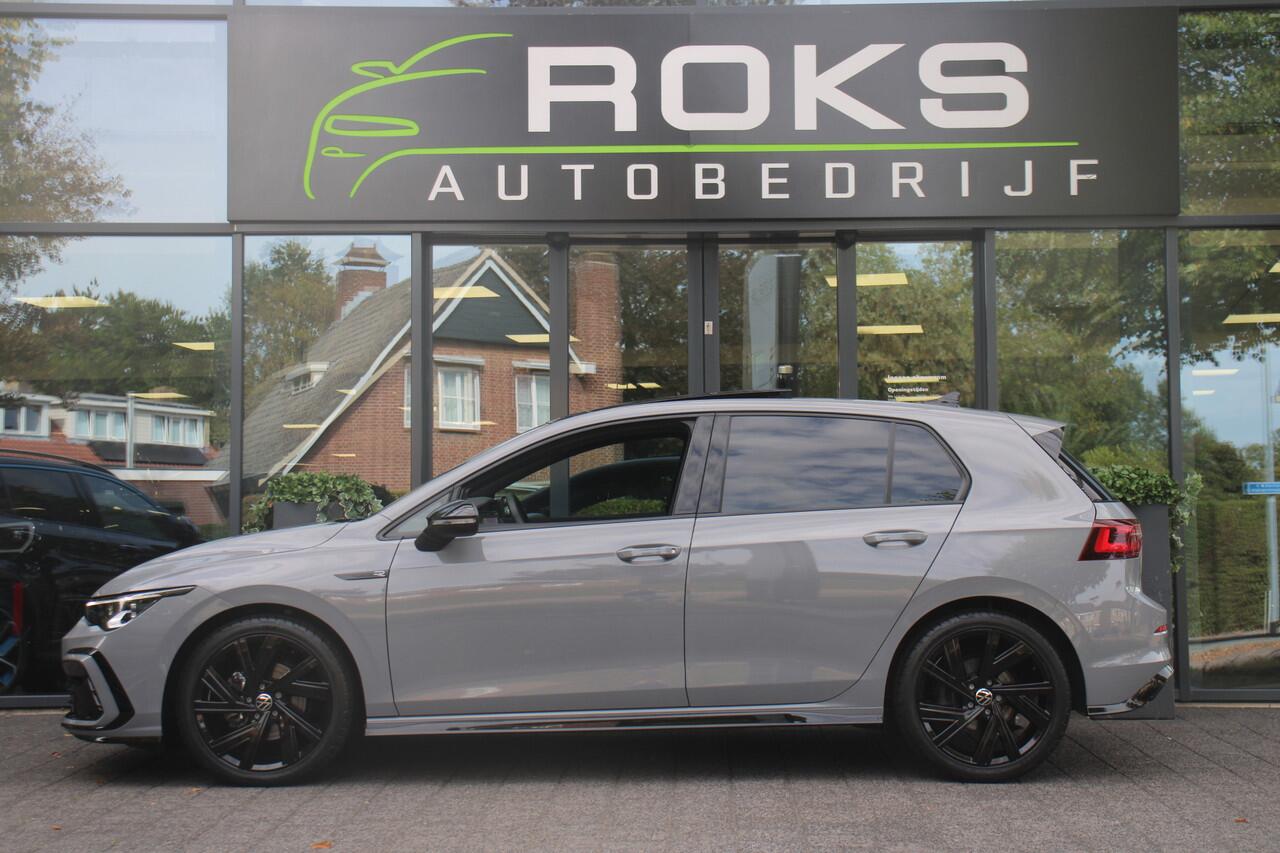 Volkswagen GOLF 1.5 eTSI R-Line Edition Navi/Camera/Keyless/Harman Kardon/Head-up/Sfeerverlichting/IQ/Matrix/Panoramadak/H-leder/18Inch