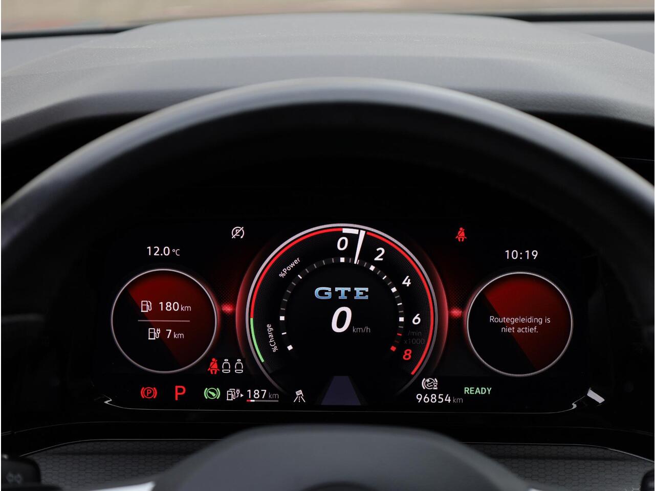 Volkswagen GOLF GTE 245PK | Achteruitrijcamera | Stoel&Stuurverwarming | Carplay/Android | 18"Inch |