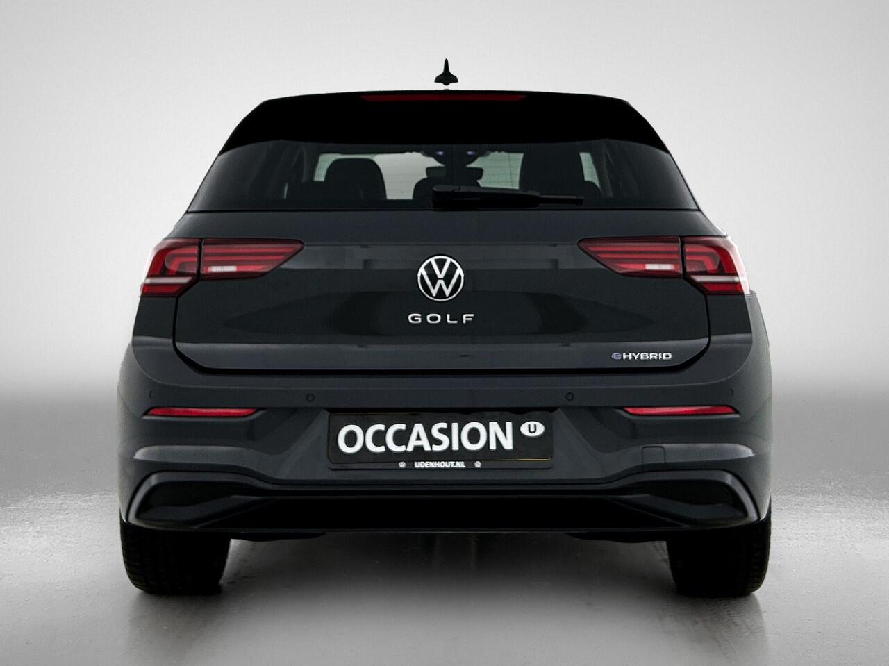 Volkswagen GOLF 1.5 eHybrid 204pk Life Edition DSG / Stoel+ Stuurverwarming / Camera / Cruise control