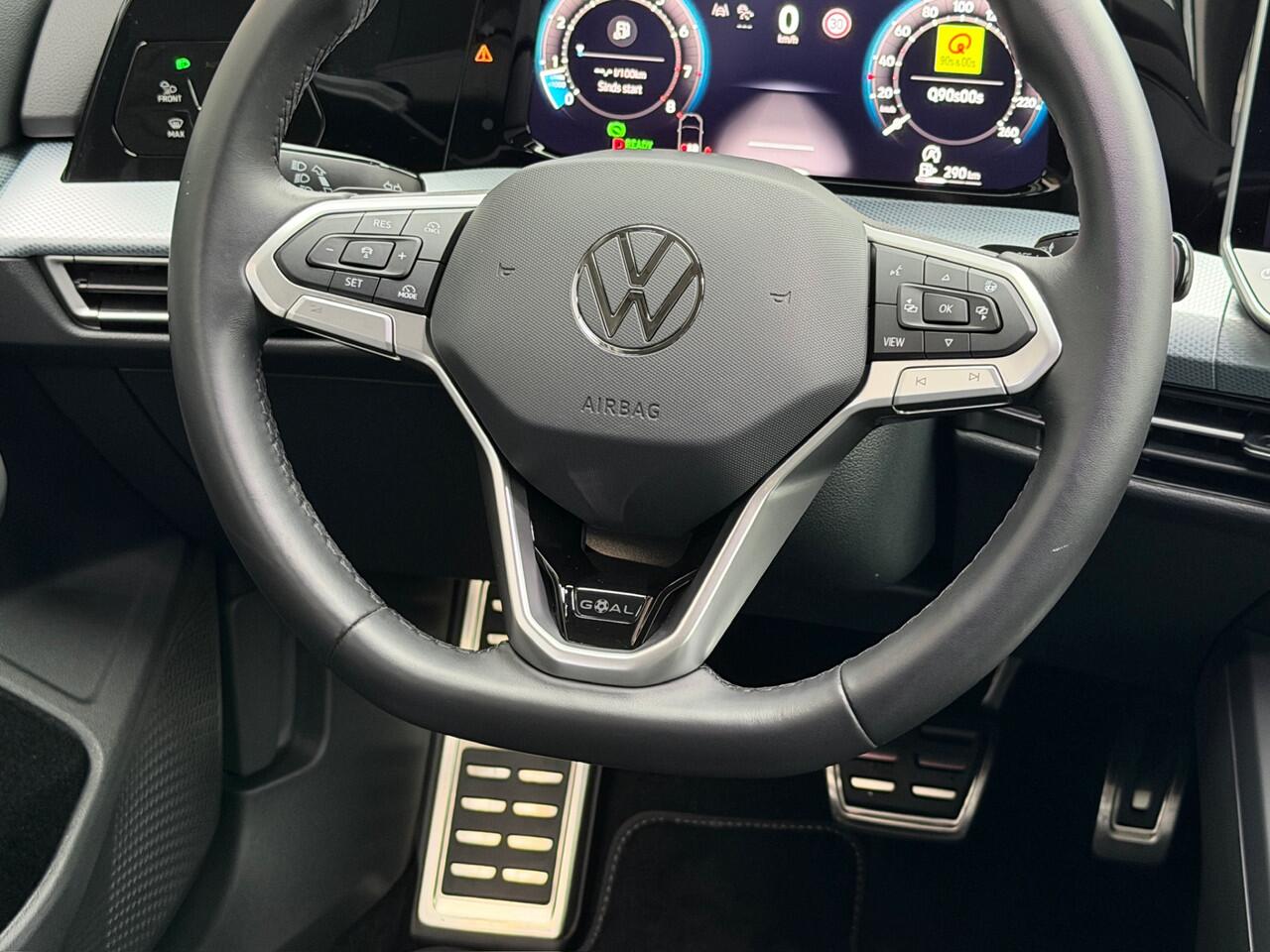 Volkswagen GOLF 1.5 eTSI 150pk DSG Goal | Camera | Trekhaak | Dode hoek | IQ light | Rijklaar incl. garantie