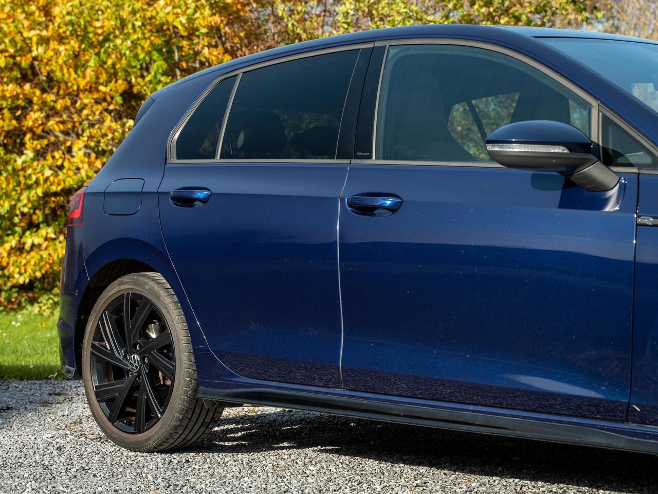 Volkswagen GOLF 1.5 eTSI R-Line Business+ // panorama dak