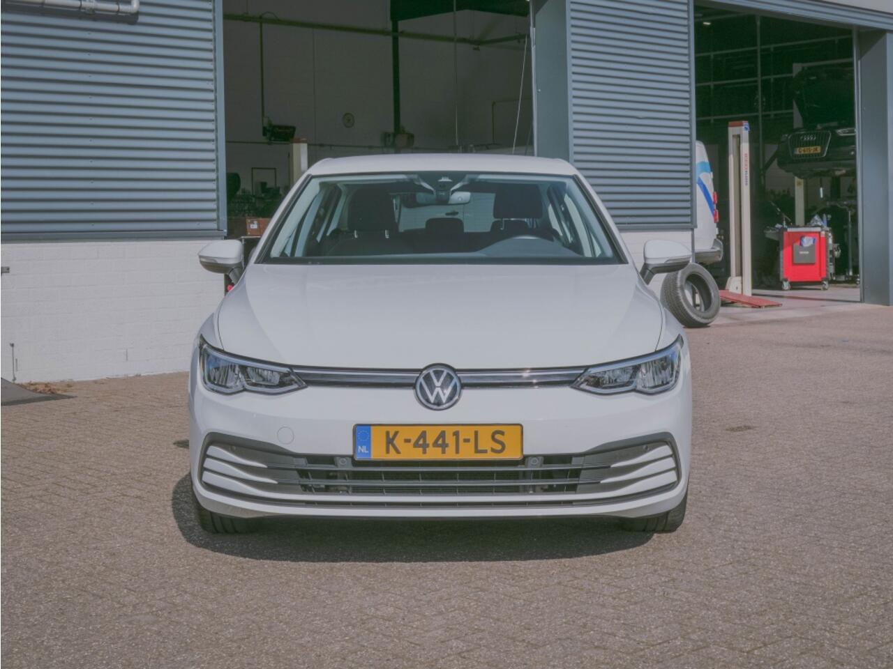 Volkswagen GOLF 1.0 TSI Golf 5 Drs. Apple Carplay NL Auto.
