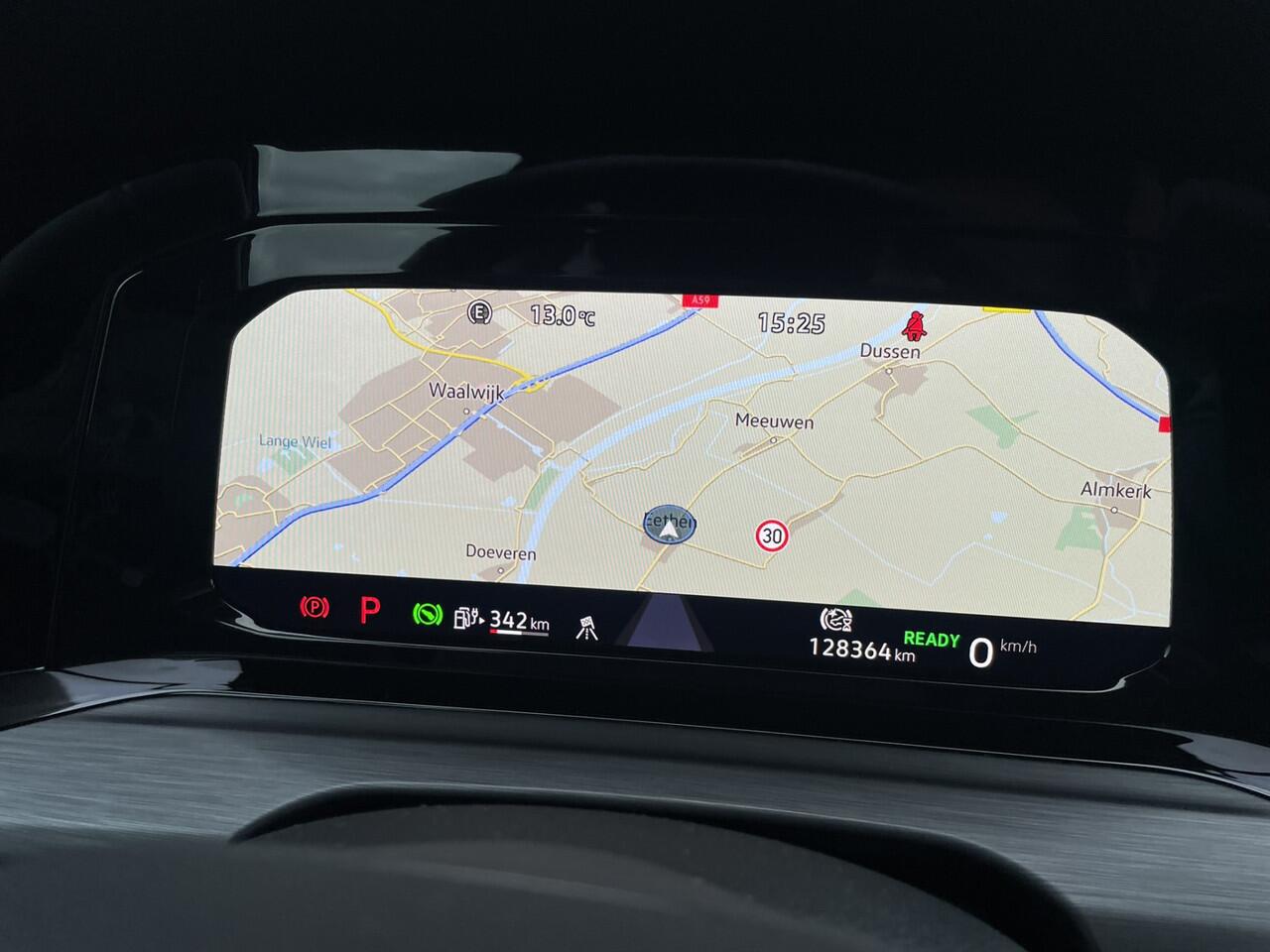 Volkswagen GOLF 1.4 eHybrid Style PHEV | Elek. Trekhaak | IQ-Light | Carplay | Memory | Navi | Sfeerverlichting