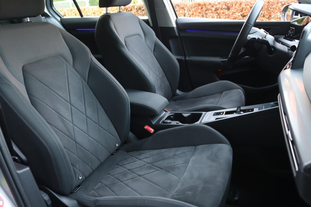 Volkswagen GOLF 1.5 eTSI 150pk DSG Style LED+/Keyless/Camera/Elek. stoel+mem/ACC/Dodehoek/17"