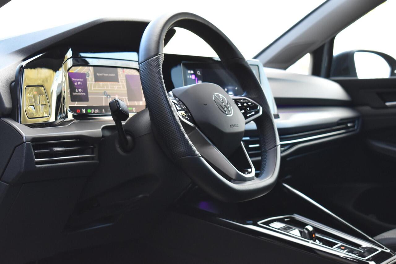 Volkswagen GOLF 1.4 eHybrid Lane ACC Camera Ambiance Massage D.Hoek