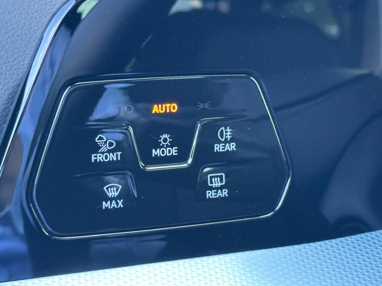 Volkswagen GOLF Variant 1.5 TSI 150pk Goal | Trekhaak | Camera | Dode hoek | Rijklaar incl. garantie