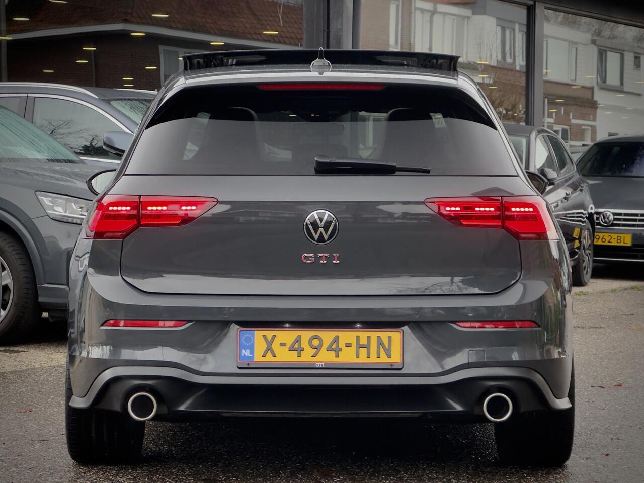 Volkswagen GOLF 2.0 TSi GTI 245PK PANODAK NAVI APPLE-CARPLAY LED 19 INCH-LMV PDC