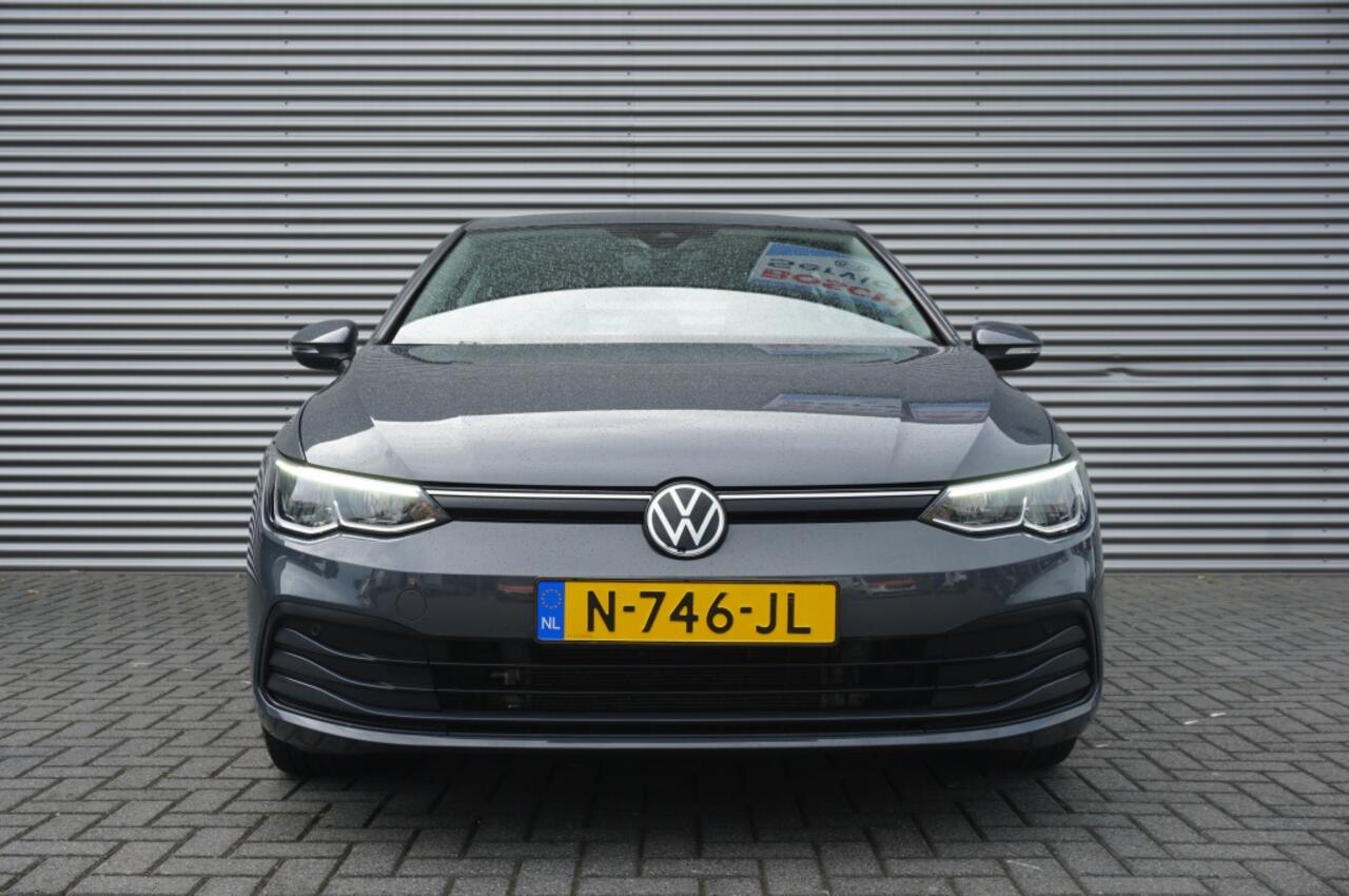 Volkswagen GOLF 8 CARPLAY | PARKSENS V+A | CLIMA | 16'LMV | DAB+ | ORG NL
