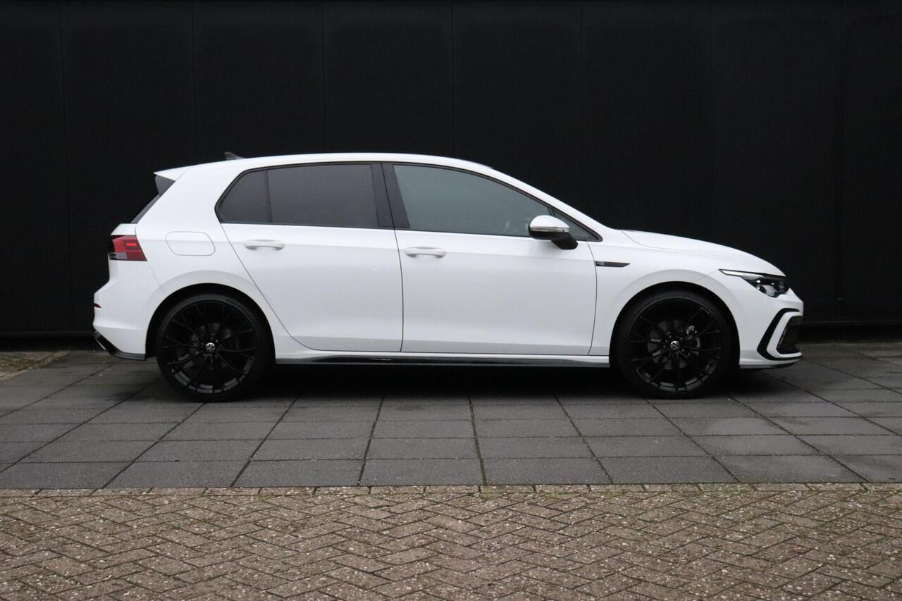 Volkswagen GOLF 1.5 eTSI R-LINE | PDC | NAVI | APPLE CARPLAY | STOEL/STUURVERW. |