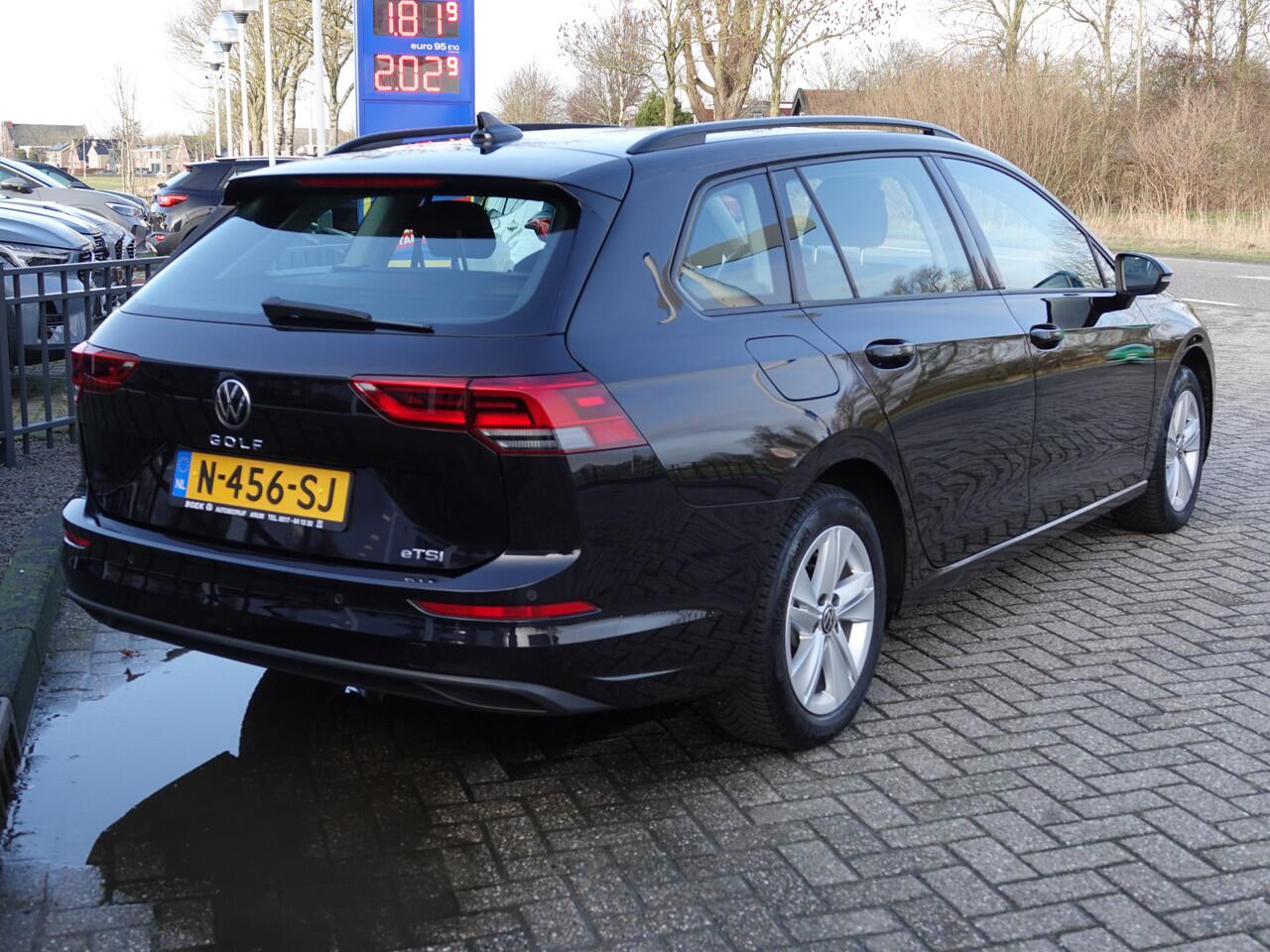 Volkswagen GOLF Variant 1.0 eTSI AUTOMAAT 110PK Life ADAPT. CRUISE | LMV | ECC | PDC