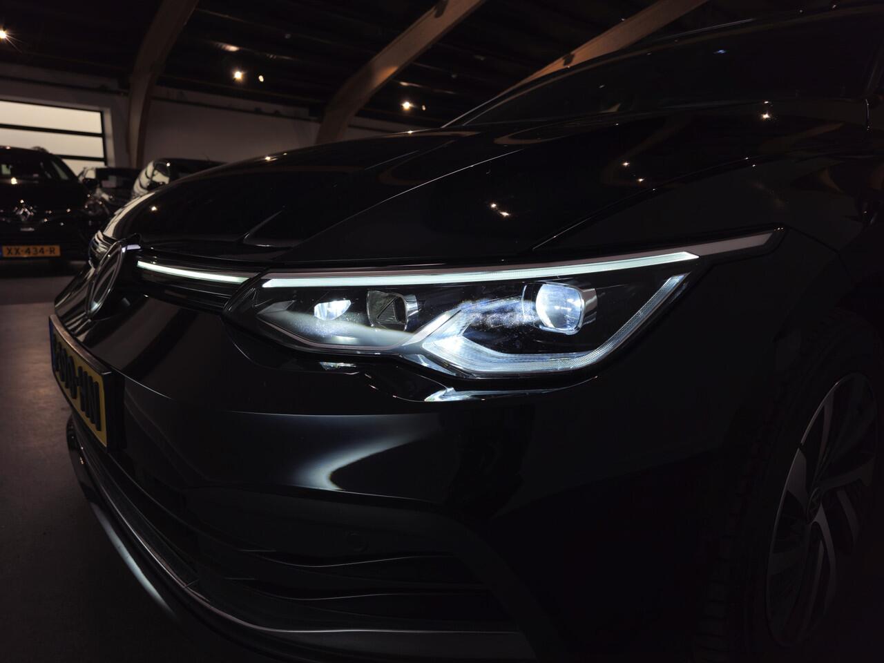 Volkswagen GOLF 1.4 eHybrid Style - Stoel/Stuurverwarming - Massagefunctie - Adaptive Cruise - Apple Carplay/Android auto Geheugenfunctie stoel/spiegels - Virtual Cockpit