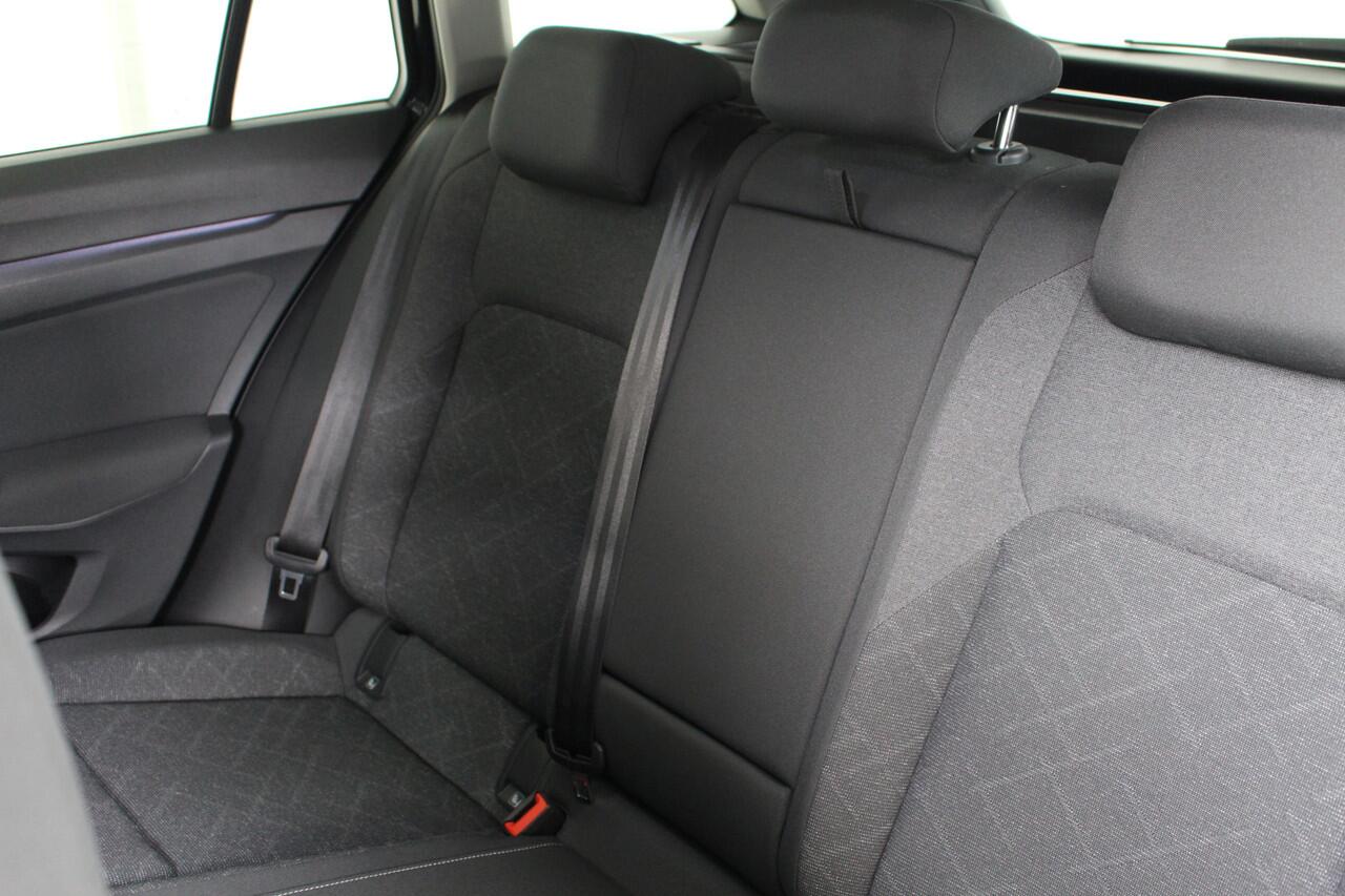 Volkswagen GOLF Variant 1.5 eTSI Life Business Navigatie | Climate Control | Lichtmetalen velgen | Stoelverwarming