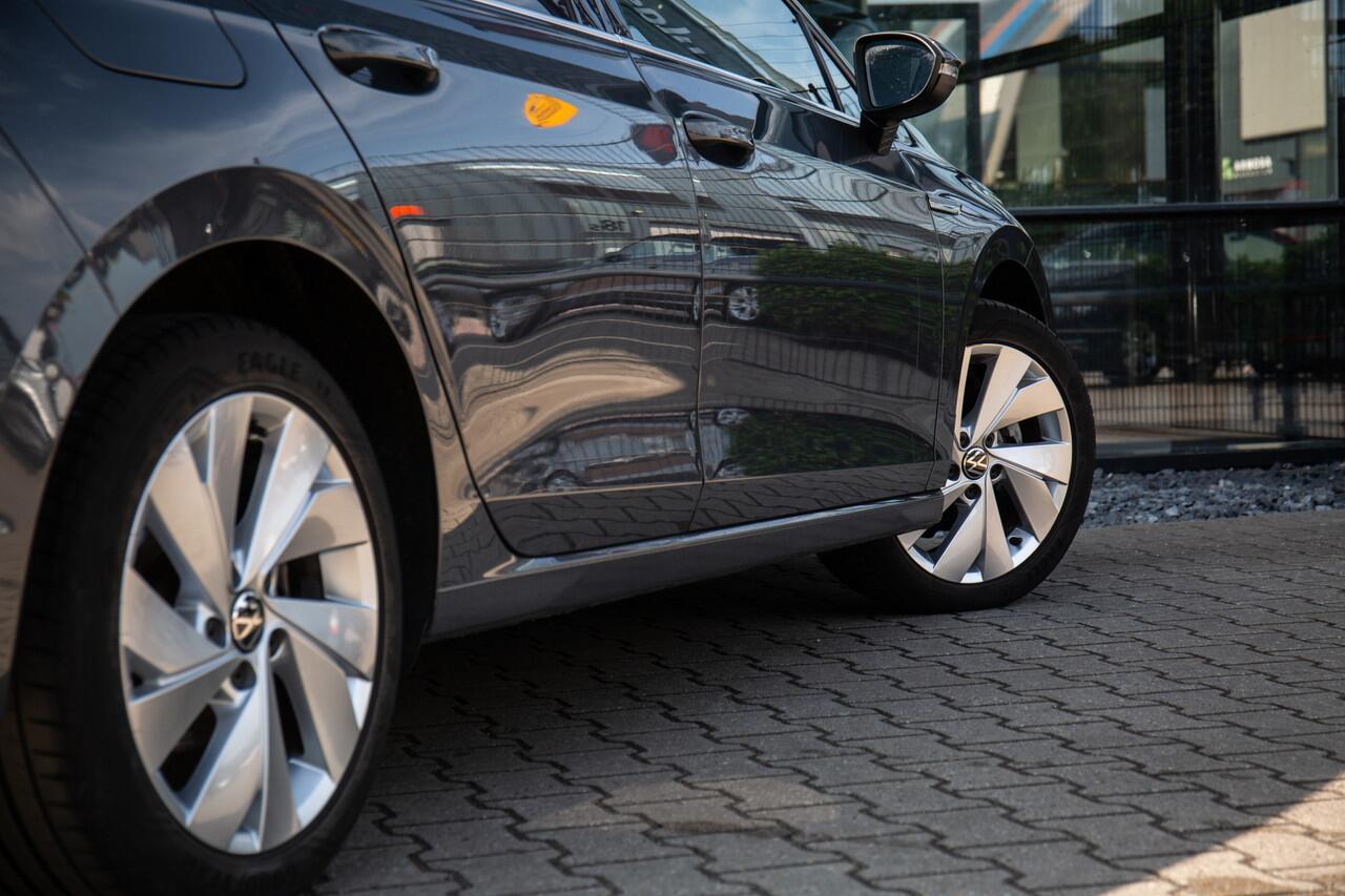 Volkswagen GOLF 1.5 eTSI Style , Adaptive cruise, Stuur/stoelverwarming, Carplay,