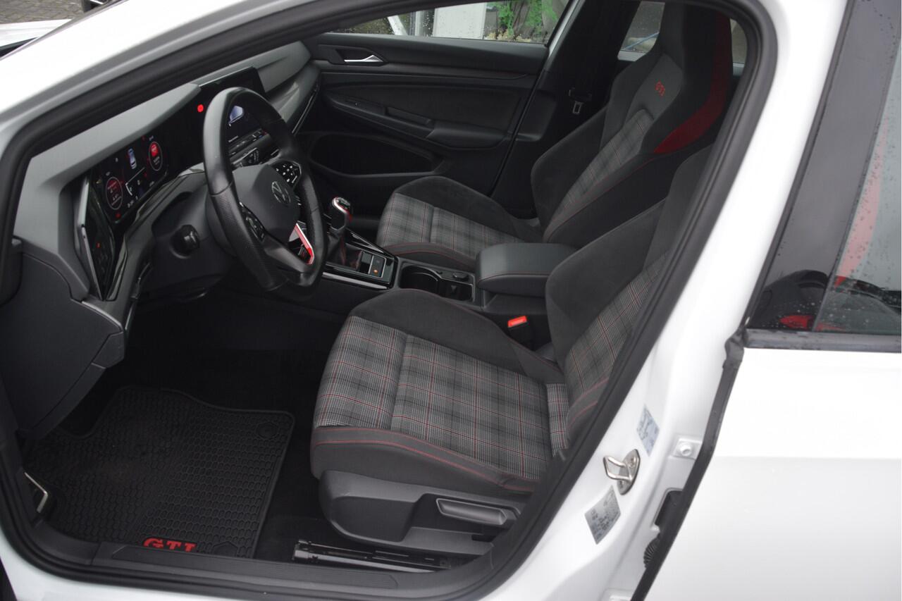 Volkswagen GOLF 2.0 TSI GTI LED | Carplay | DAB | Keyless | PDC