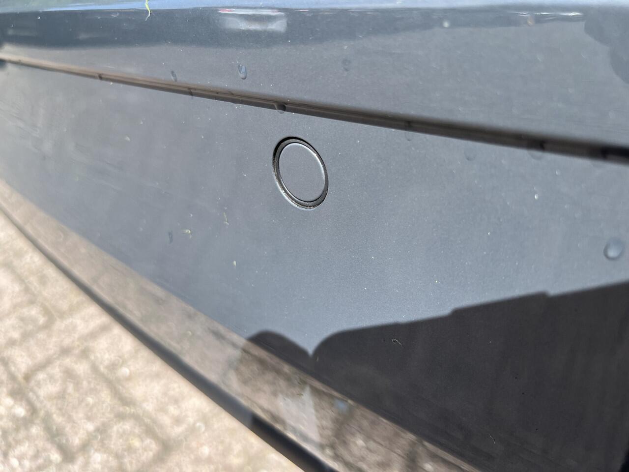 Volkswagen GOLF Variant 1.0 eTSI Life Navi Cruise Lmv Pdc Acamera Nap