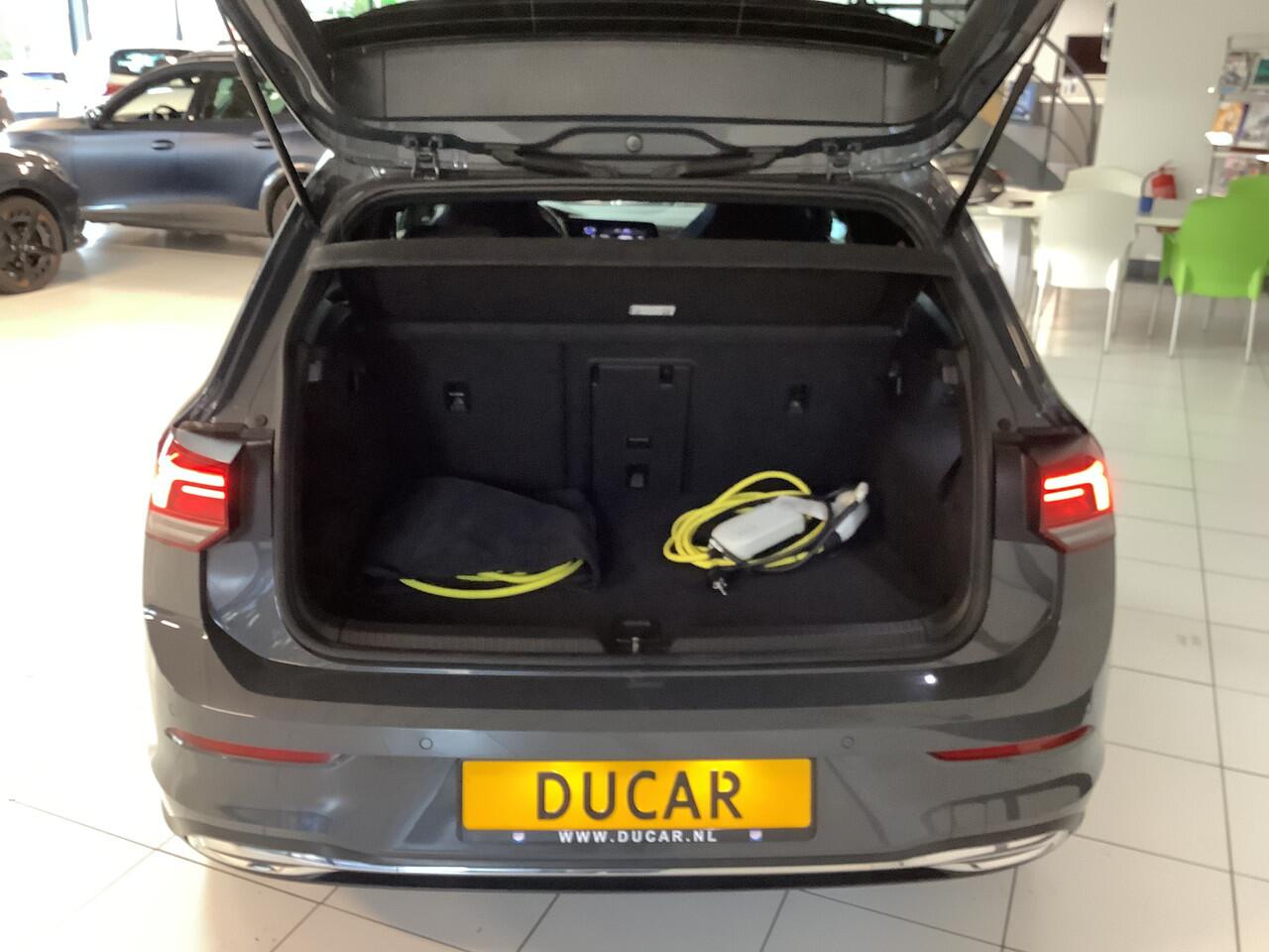 Volkswagen GOLF 1.4 eHybrid GTE camera / Apple carplay/android /