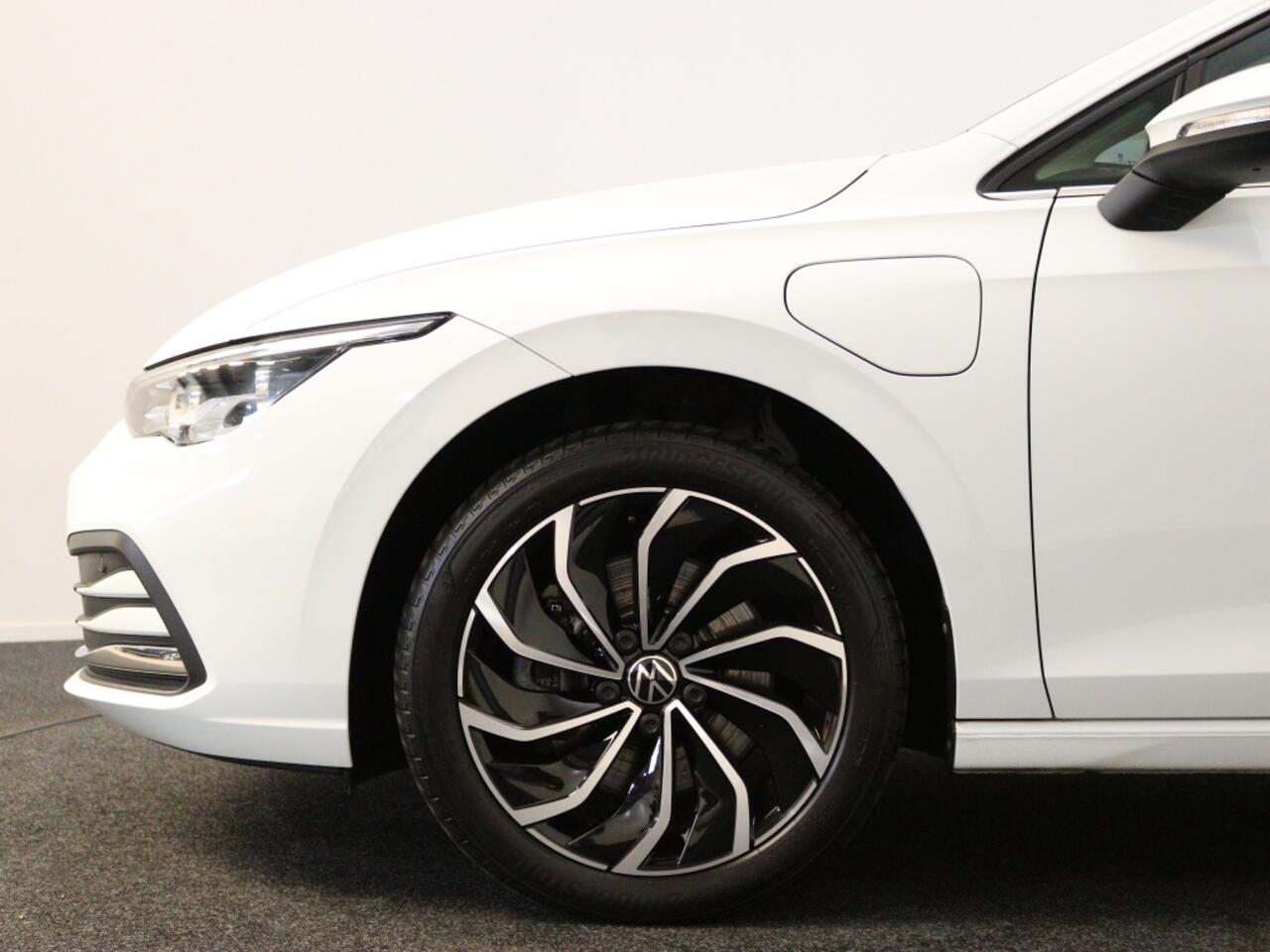 Volkswagen GOLF 1.4 eHybrid Style | Plug-in | Afn. Trekhaak | Virtual cockpit |