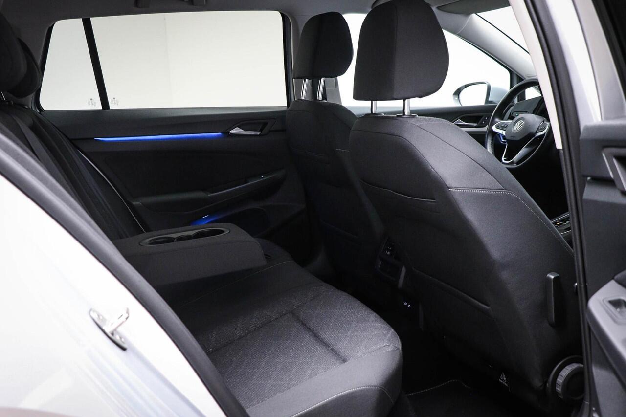 Volkswagen GOLF Variant 1.0 eTSI Life | STOELEN PACK | ERGOACTIVE | MASSAGE | DAB | TREKHAAK
