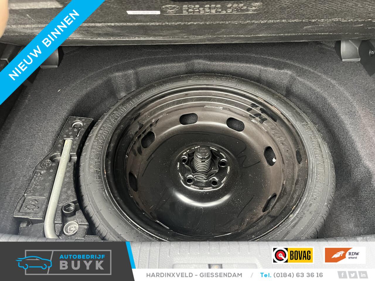 Volkswagen GOLF 2.0 TSI GTI TCR ACC | Led | Cam | Pano | virtual | Line,Side Assist