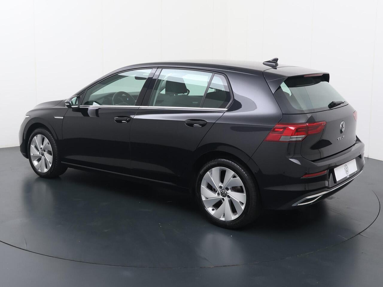 Volkswagen GOLF 1.5 eTSI DSG Style | 150 PK |Park-Assist| Ergo-Active stoelen | ACC | Stoelverwarming |