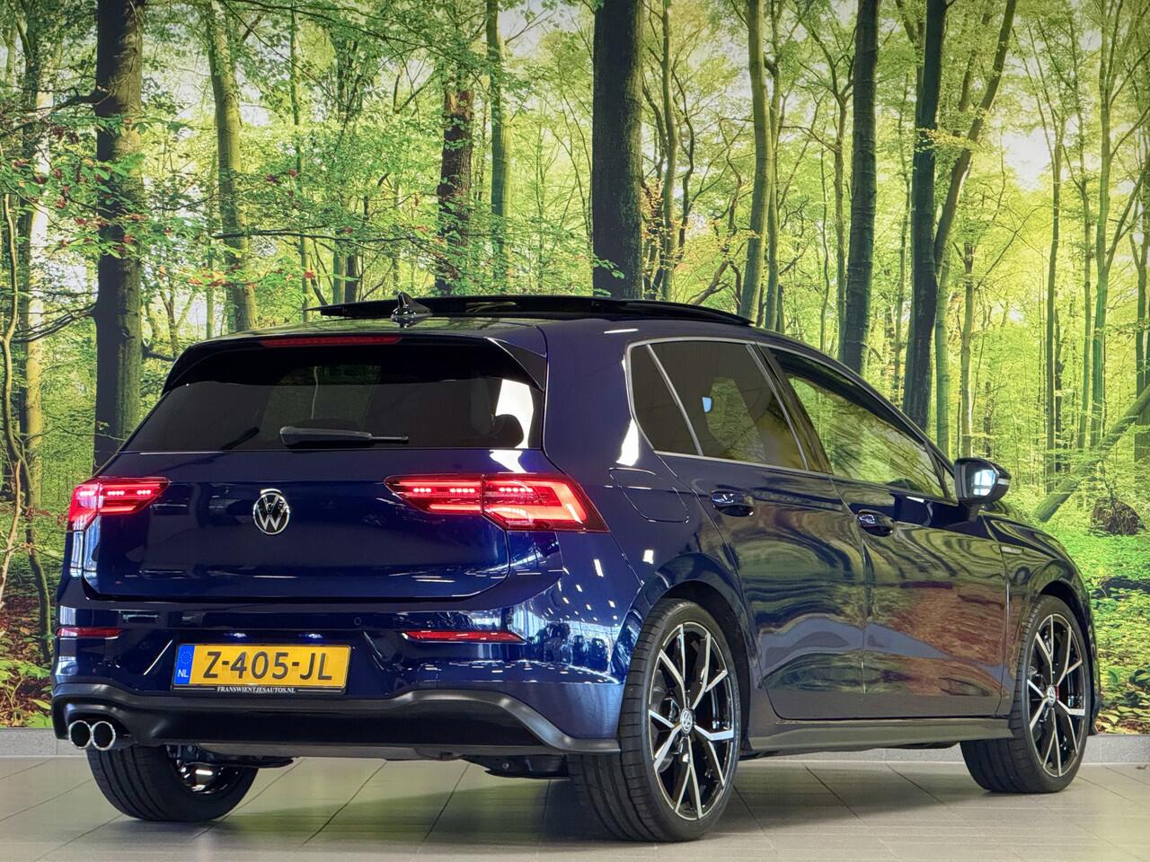 Volkswagen GOLF 2.0 TDI GTD | 200 PK! | Panoramadak | Head-Up Display | Wegklapbare Trekhaak | 19" Lichtmetaal | Stuurwielverwarming | Sfeerverlichting | Apple Carplay | Camera |