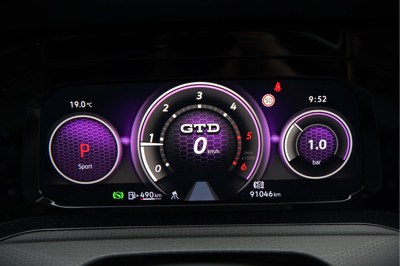 Volkswagen GOLF 2.0 TDI GTD | Panoramadak | Stoelverwarming | Stuurverwarming | Adaptive Cruise Control | Apple Carplay | Sport & Sound | Adaptief Onderstel | Keyless | IQ Light LED | Camera | Ambiance Verlichting